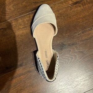 Toms slip on shoe